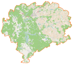 Mapa konturowa powiatu kościerskiego, blisko centrum po prawej na dole znajduje się punkt z opisem „Konarzyny”