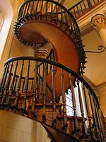 There is no newel at Loretto Chapel's helical staircase (the "Miracle stair") in Santa Fe, New Mexico, United States.