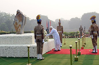 Kapil Sibal laying a wreath at the Police Memorial, on the occasion of the Police Commemoration Day Parade, in New Delhi on 21 October 2012