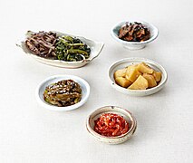 Banchan: small side dishes in Korean cuisine