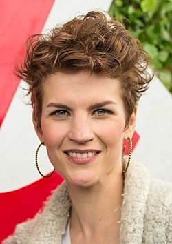 Maria Ylipää yhteislaulutapahtumassa Allsång på Skansen 2015.