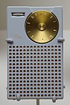 최초의 트랜지스터 라디오 TR-1