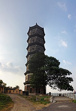 姑渓河と長江の合流点の南側にある金柱塔