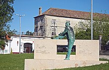 Monumento a Sebastião da Gama - Azeitão - Portugal