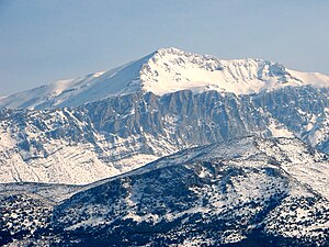 Spathi (2 148 m), o cume mais alto dos montes Dícti