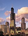 วิลลิสทาวเวอร์ ชิคาโก คือตึกที่สูงที่สุดในโลกใน ค.ศ. 1974-1998