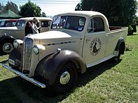 1940 Bedford JC coupe utility