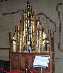 five rank organ from the front