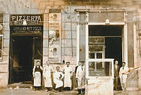 Pizzeria bat Napolin, 1910 inguru.