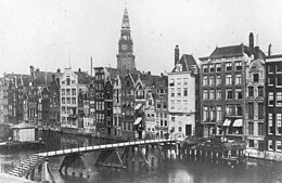 Jan Kruys woonde en werkte in de buurt van de Papenbrug in Amsterdam.