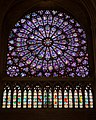 Rosácea da Catedral de Notre-Dame de Paris.