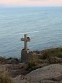 La croce a Finisterre dove i Pellegrini lasciano una pietra come ricordo