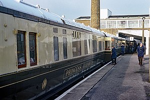 Preserved Great Western Railway carriages at Banbury station.