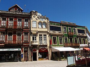 Largo David Alves in Junqueira, a bourgeois quarter