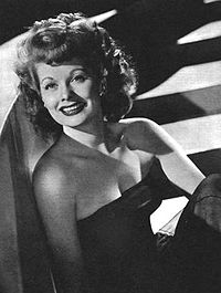 Lucille Ball yn 1945