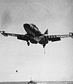 ‏מטוס F9F פאנת'ר במהלך נחיתה על נושאת המטוסים אסקס.