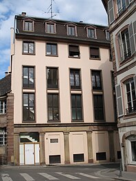 Maison où Doré fit ses premiers dessins (6 rue des Écrivains).
