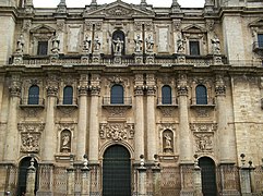 Fachada principal de la Catedral de Jaén realizada por Eufrasio López de Rojas.