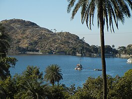View of Nakki Lake in the daytime