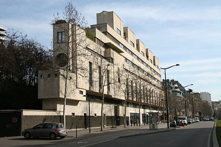 Clădire în stilul pachebot, nr. 3 Boulevard Victor din Paris, de Pierre Patout (1935)