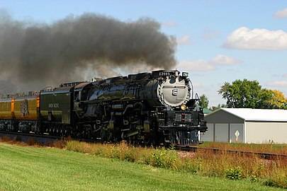 UP 3985 running through Alton, Iowa on October 1, 2008.