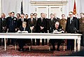 Carter Neuvostoliiton kommunistipuolueen pääsihteerin Leonid Brežnevin kanssa Wienissä vuonna 1979 SALT II:n sopimuksen allekirjoitus tilaisuudessa.
