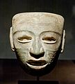 Máscara hecha de piedra