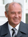 Mikhaïl Gorbatchev (2001), président de l’URSS[83].