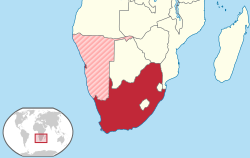 Vị trí của Nam Phi trong: Tây Nam Phi hiển thị là khu vực tranh chấp chiếm đóng năm 1915, được quản lý như là tỉnh thứ năm của Liên minh theo ủy quyền C từ Hội Quốc Liên).