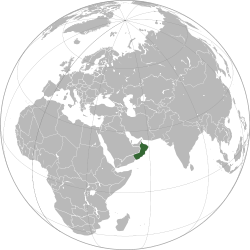  ओमान के लोकेशन (red) the Arabian Peninsula (light yellow) में