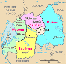 Peta Rwanda yang menunjukkan lima provinsinya dengan warna yang berbeda, dan juga kota-kota besar, danau, sungai, dan negara tetangga.
