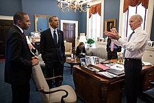 סגן הנשיא ג'ו ביידן מארח במשרדו את הנשיא ברק אובמה