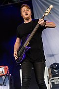 Bassist Mike Stanton
