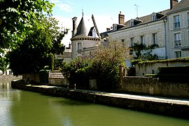 The Briare Canal in Montargis