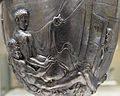 תבליט של שני גברים מיוון העתיקה על גביע וורן שמקורו בבתיר, מתקופת 1–20 לספירה
