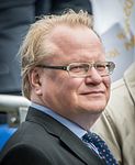 Försvarsminister Peter Hultqvist kände till säkerhetsriskerna redan i januari 2016, men informerade inte statsministern.