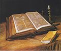 『開かれた聖書の静物画（イタリア語版）』1885年10月、ニューネン。油彩、キャンバス、65.7 × 78.5 cm。ゴッホ美術館[111]F 117, JH 946。