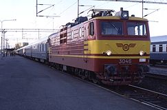 Sr1 3046 in its second livery at Oulu, 14 June 1986