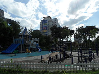 Gradski park na otvorenom (Jeonju, Hyoja Dong), 2014.