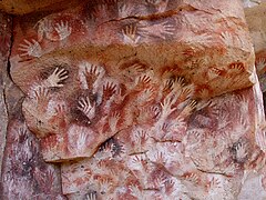 Cueva de les manes, con un grabáu de manes d'hai unos 9000 años. Santa Cruz, Arxentina.