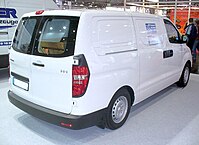 Hyundai H-1 van (pre-facelift)