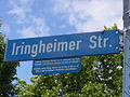 La proximité avec Strasbourg entraîne le bilinguisme de certains panneaux de rue