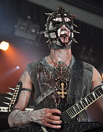 Chitaristul Urgehal în cadrul festivalului Mean Metal din 2011