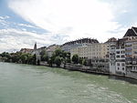 Universität Basel (1460), älteste Universität der Schweiz und eine der Geburtsstätten des europ. Humanismus