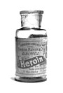 Předválečná lahvička s heroinem